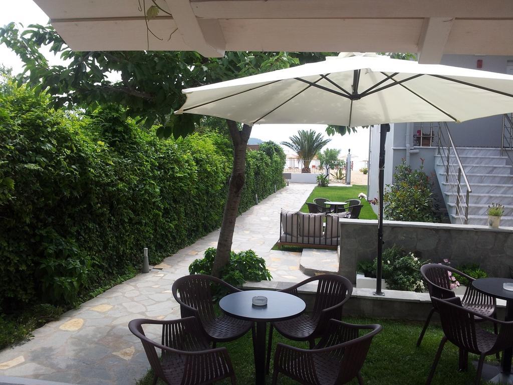 Villa Mediterrane Hotel Nea Iraklitsa Exterior photo
