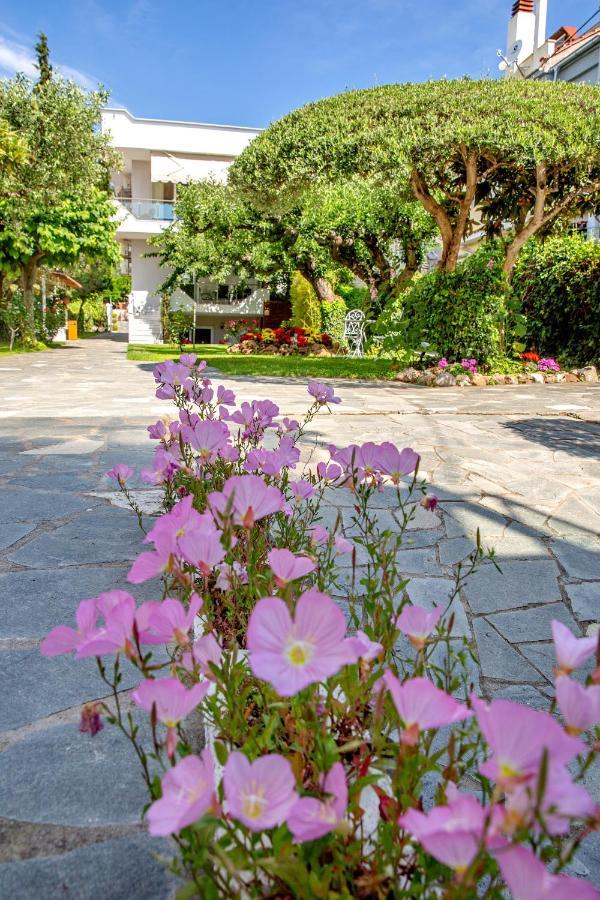 Villa Mediterrane Hotel Nea Iraklitsa Exterior photo