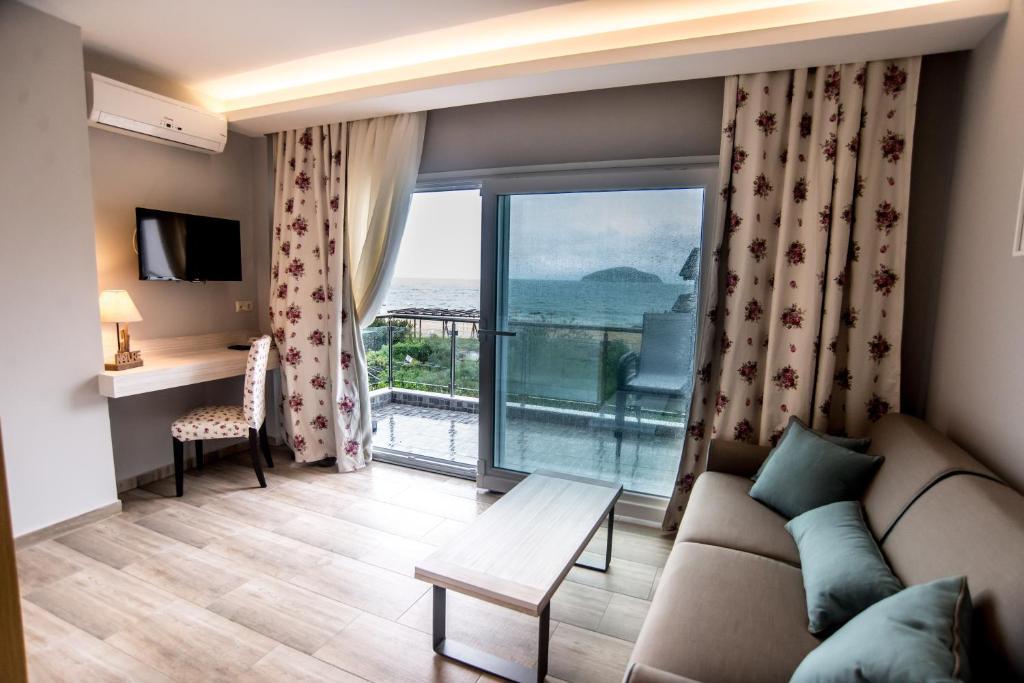 Villa Mediterrane Hotel Nea Iraklitsa Room photo